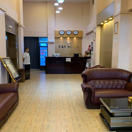 C & Y Hotel Yangon Bagian luar foto