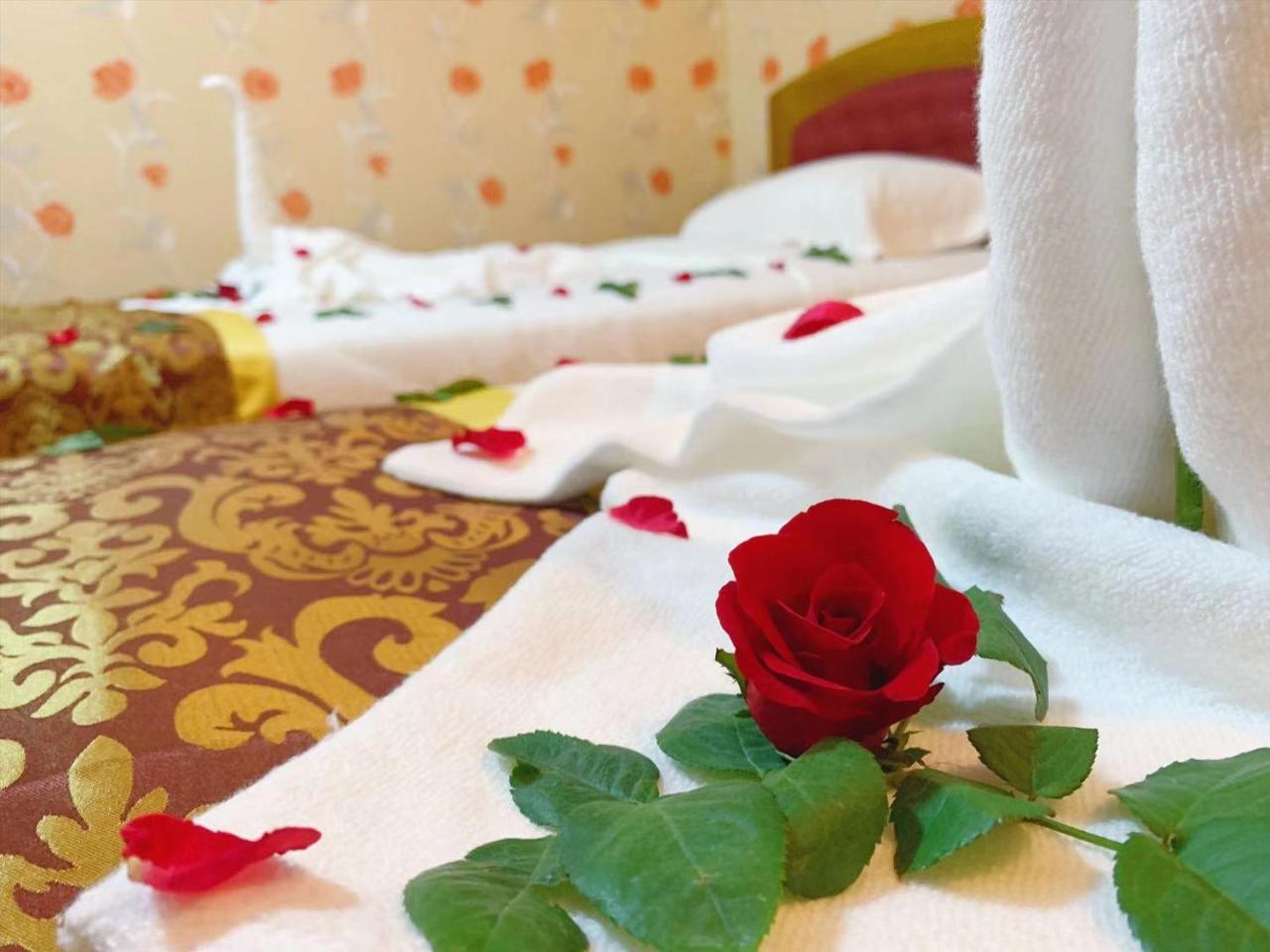 C & Y Hotel Yangon Bagian luar foto