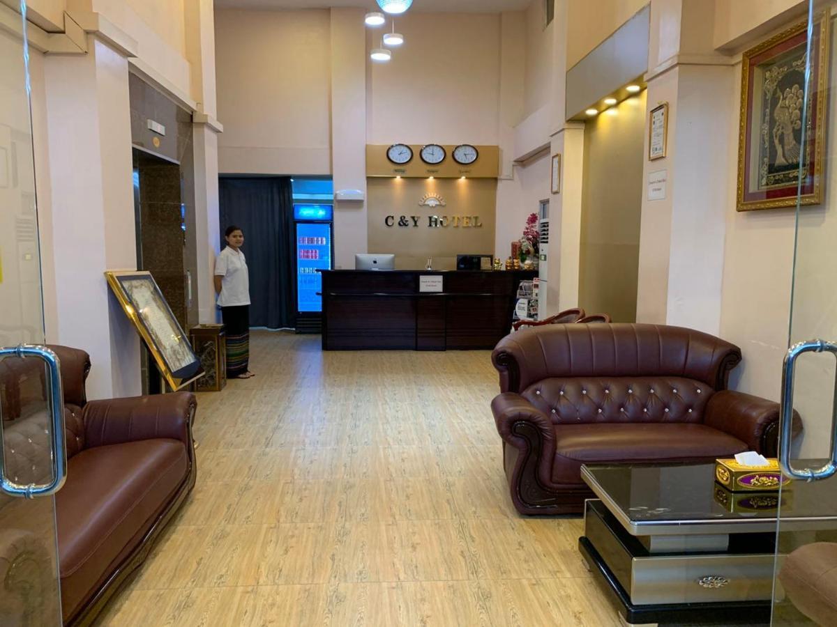 C & Y Hotel Yangon Bagian luar foto